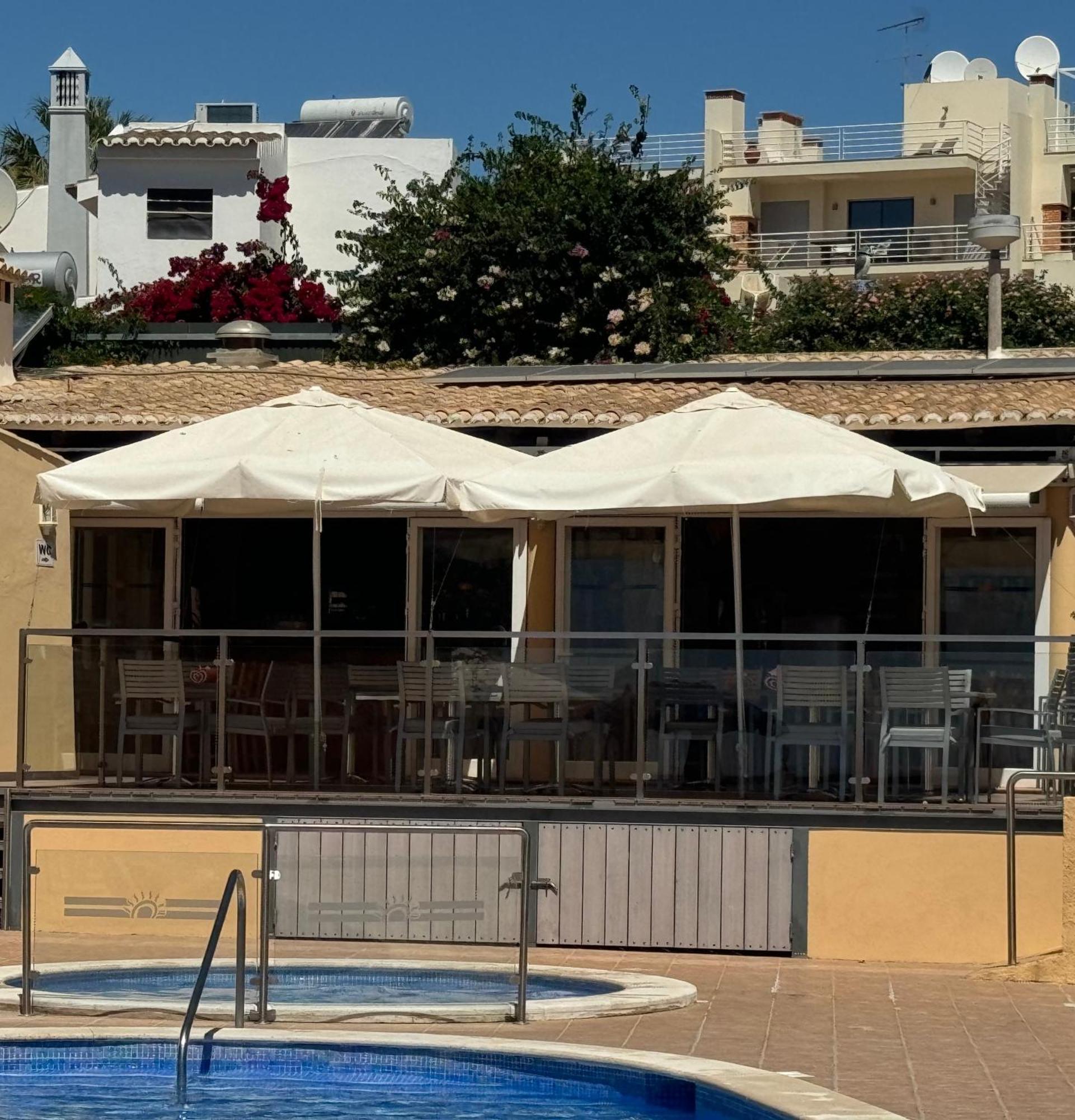 Apartamentos Do Parque Albufeira Eksteriør billede